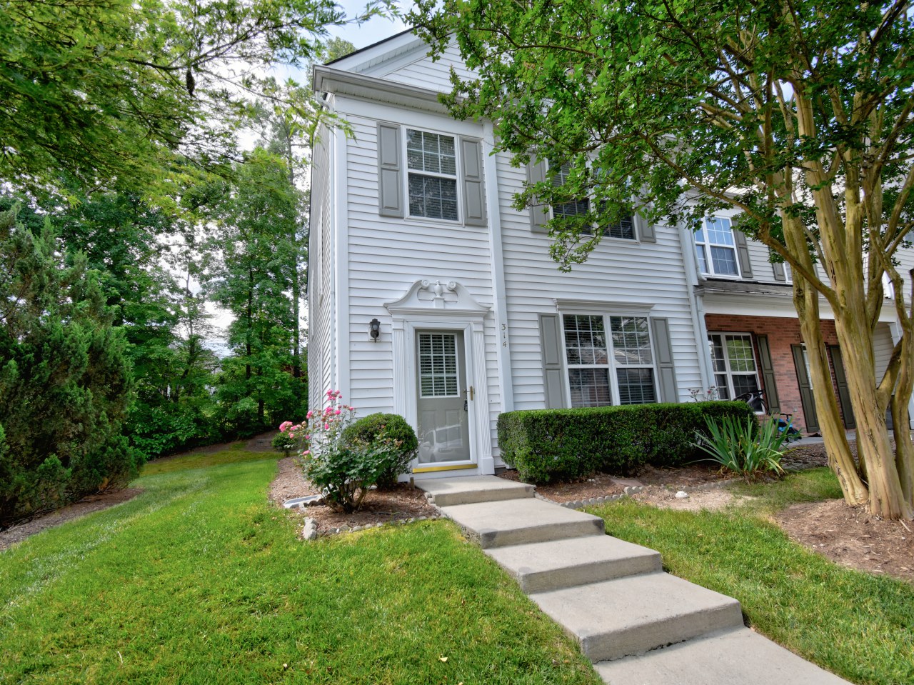 Picture of 314 Canyon Lake Circle